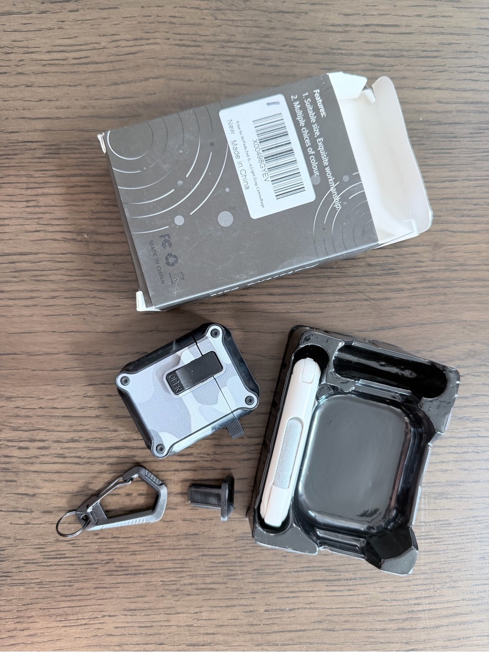 NWT Gray Camo 2nd Generation AirPods Case with Carabiner and Cleaning Tool